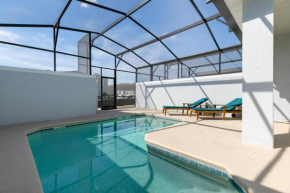 Pleasant Townhome with private pool near Disney